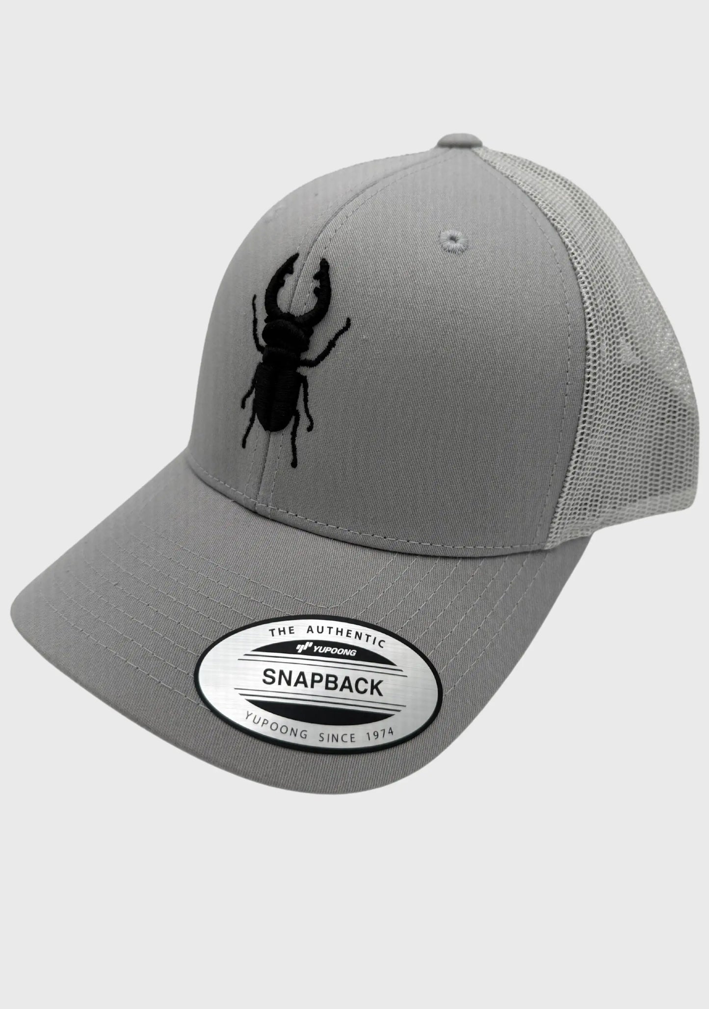Statement Trucker Cap 2.0 - Silver - ArmyBug
